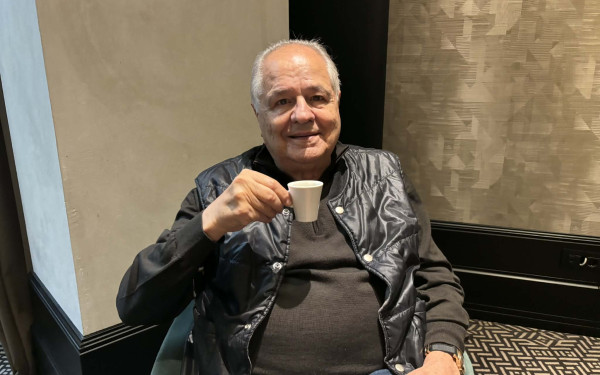 Πρωϊνός καφές με τον Ανδρέα Δρυμιώτη (βίντεο)