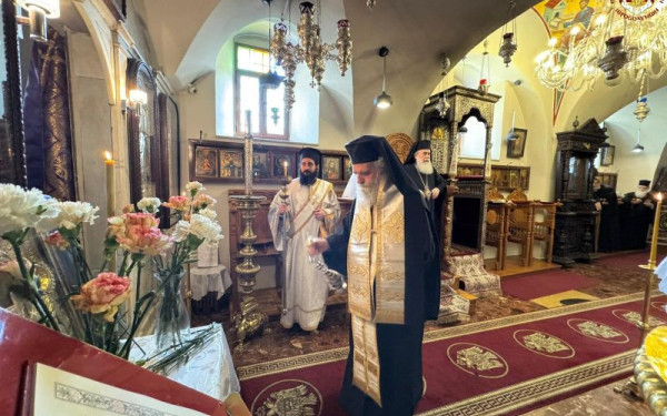 Άγιοι Τόποι: Προσευχές και Χαιρετισμοί υπό τους ήχους σειρήνων στην Ιερουσαλήμ και τη Βηθλεέμ (βίντεο)