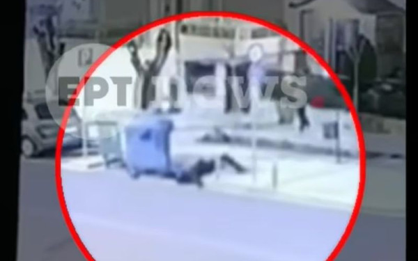 Θεσσαλονίκη: Βίντεο ντοκουμέντο μετά τη δολοφονική επίθεση στον 20χρονο - Η στιγμή που καταρρέει δίπλα σε κάδο