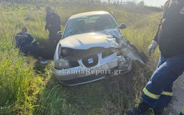 Τραγωδία στη Λαμία: 27χρονη μητέρα τριών παιδιών έχασε τη ζωή της σε σοβαρό τροχαίο (βίντεο)