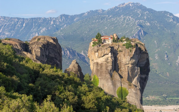 Τραγωδία στα Μετέωρα: Γυναίκα έπεσε στο κενό από Ιερά Μονή