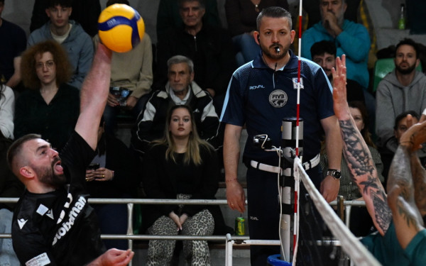 Βόλεϊ: Κακός ο ΠΑΟΚ στην πρεμιέρα των ημιτελικών της Volley League (βίντεο)
