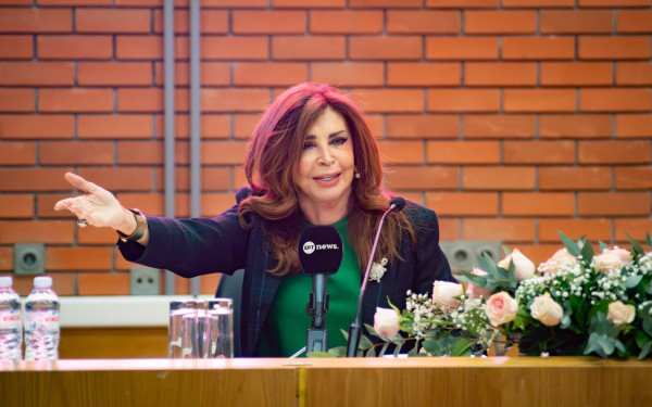 Θεσσαλονίκη - Νοσοκομείο Παπαγεωργίου: Μήνυμα για την προσφορά της γυναίκας, από τη Μιμή Ντενίση