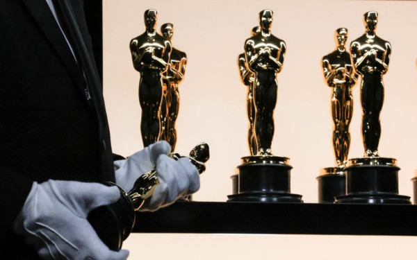 Όσκαρ 2026: Χρυσό αγαλματίδιο χάθηκε σε πτήση αφού πρώτα θεωρήθηκε «όπλο»