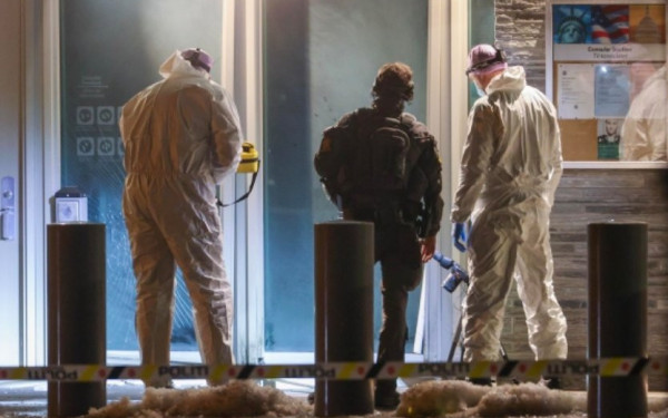 Νορβηγία: Προφυλακίστηκαν τρία αδέλφια και η μητέρα τους για τη βομβιστική επίθεση στην πρεσβεία των ΗΠΑ