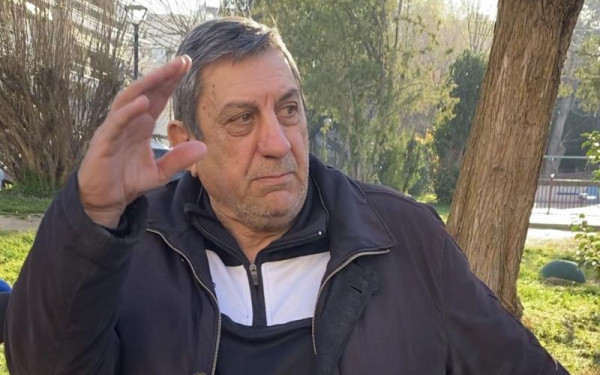 Θεσσαλονίκη: Συγκλονίζει ο πατέρας του 25χρονου που παρασύρθηκε από αυτοκίνητο στην Πολίχνη - «Ο οδηγός ήρθε με μπάντες και τον πήρε από κάτω» (βίντεο)