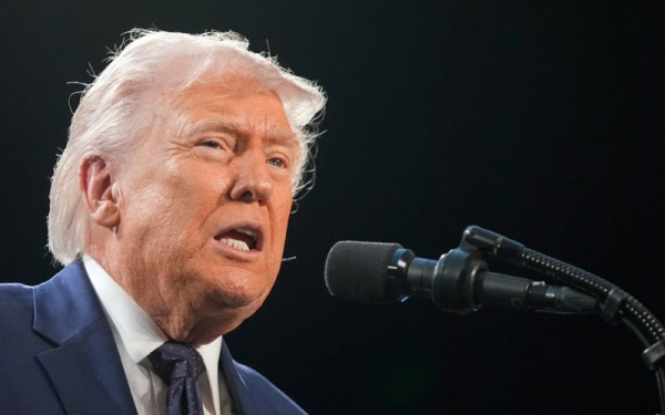 Ο Τραμπ επιτείθεται στο ΝΑΤΟ: Δεν καταλαβαίνουν τίποτα αν δεν τους ασκηθεί πίεση