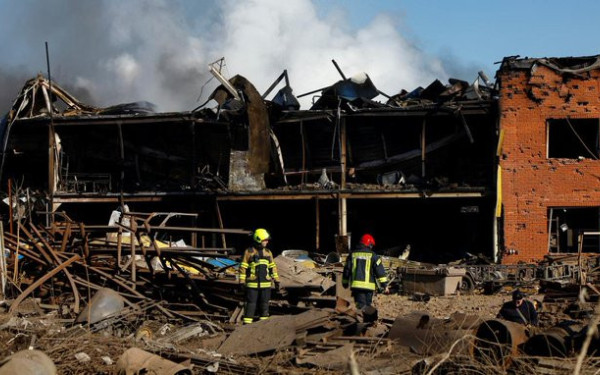 Ρωσικές αεροπορικές επιδρομές στην Ουκρανία σκότωσαν δύο ανθρώπους