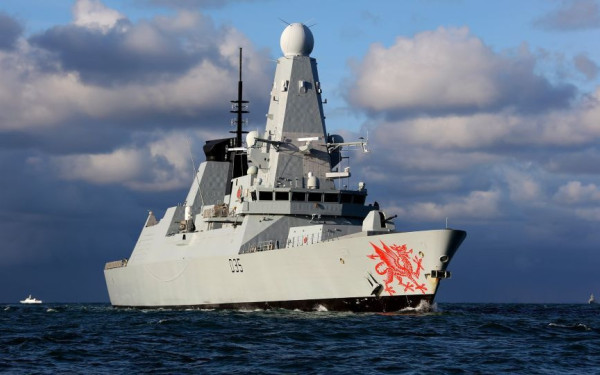 Μεσόγειος: Εκτός επιχειρήσεων το βρετανικό αντιτορπιλικό HMS Dragon λόγω τεχνικής βλάβης