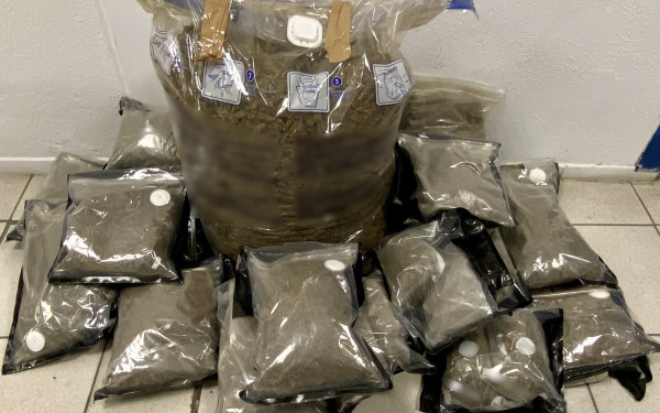 Πέλλα: Κουβαλούσε στον σάκο του 16,5 κιλά κάνναβης