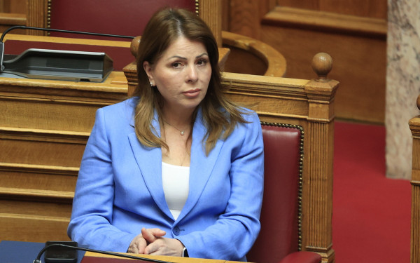 ΟΠΕΚΕΠΕ: Κακούργημα η πλαστογραφία της Παπακώστα - Τι λέει το πόρισμα της Ευρωπαϊκής Εισαγγελίας για Καραμανλή και Λιβανό