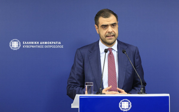 Μαρινάκης για Τσίπρα: "Η πολιτική δεν είναι μανιφέστα"