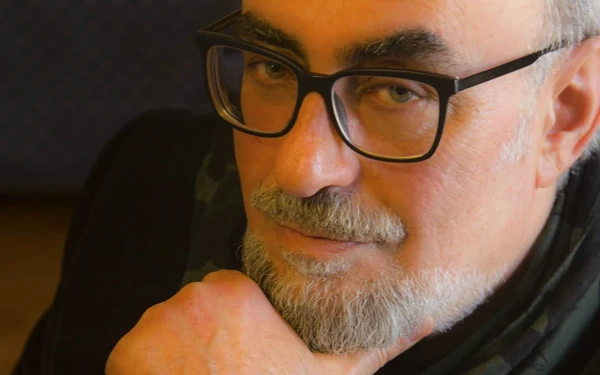 Γιώργος Σκαμπαρδώνης στη «ΜτΚ»: Όλα είναι σχετικά, συγκεκριμένα και άπειρα