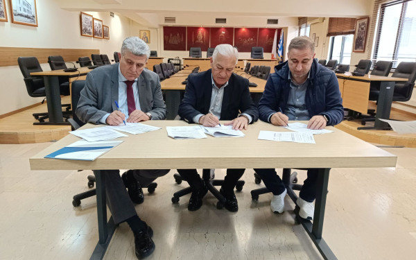 Θεσσαλονίκη: Υπογράφτηκε η προγραμματική σύμβαση εκπόνησης μελέτης για τη συντήρηση της γέφυρας της Λεωφόρου Δενδροποτάμου