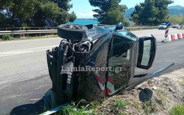 Τροχαίο στη Φθιώτιδα: Αυτοκίνητο τούμπαρε μετά από σύγκρουση με άλλο όχημα