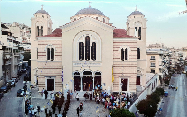 Ο Καθεδρικός ναός Αποστόλου Παύλου στην Καβάλα μετρά έναν αιώνα ζωής - Ένα ζωντανό σύμβολο πίστης