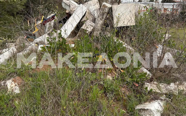 Θεσσαλονίκη: Στο Πανόραμα βρέθηκαν τα μάρμαρα της Πλατείας Διοικητηρίου - Δείτε φωτογραφίες