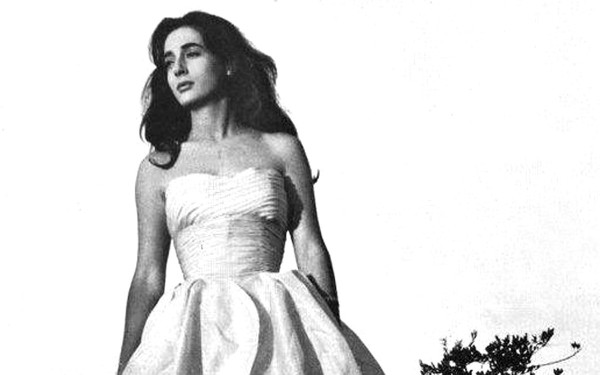 Εκατό χρόνια από τη γέννηση της Έλλης Λαμπέτη - Οι θυελλώδεις έρωτες, οι δικαστικές διαμάχες και οι επιτυχίες