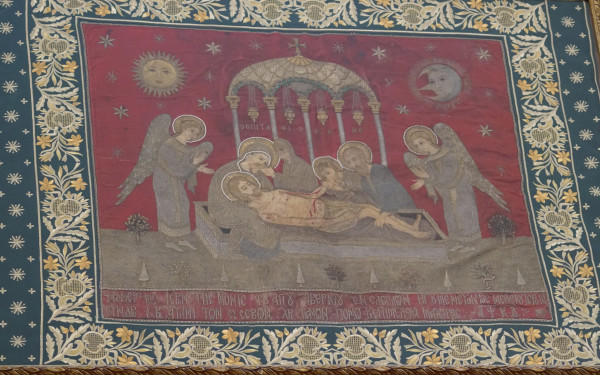 Δύο σπάνιοι Επιτάφιοι της Χαλκιδικής κρατούν ζωντανή τη μνήμη των αιώνων