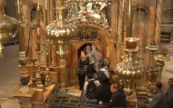 Με κατάνυξη και συγκίνηση η Αποκαθήλωση στα Ιεροσόλυμα - Δείτε βίντεο