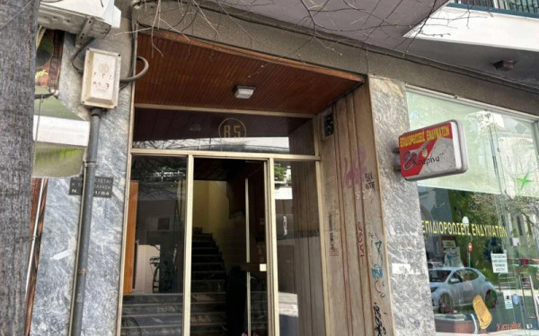 Λάρισα: Νεκρές δύο ηλικιωμένες αδερφές - Βρέθηκαν σε προχωρημένη αποσύνθεση σε διαμέρισμα