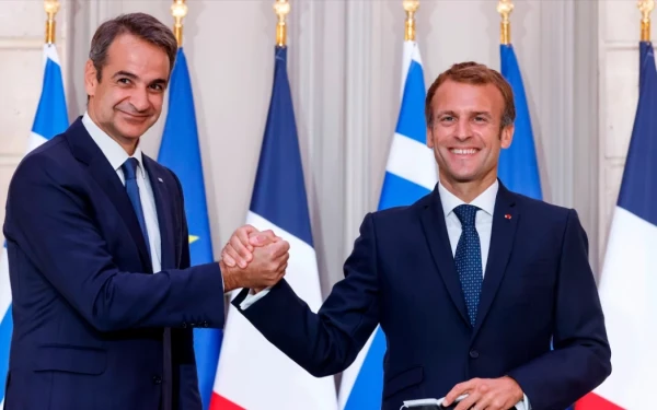 Στην Αθήνα ο Μακρόν: Restart στη στρατηγική συμμαχία Ελλάδας–Γαλλίας - Συμφωνίες που αλλάζουν το τοπίο