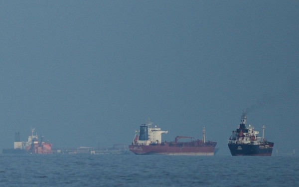 Μέση Ανατολή: Το πρώτο ξένο τάνκερ διέπλευσε μετά την εκεχειρία τα Στενά του Ορμούζ