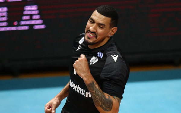 Βόλεϊ: Ψυχωμένος ο ΠΑΟΚ, ισοφάρισε σε 2-2 τη σειρά των ημιτελικών (βίντεο)