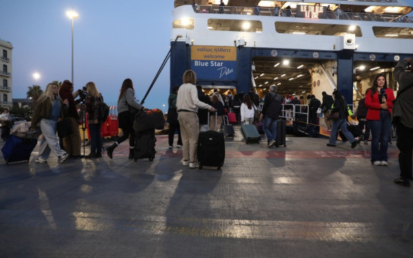 Πασχαλινή έξοδος 2026: Στα «κόκκινα» τα λιμάνια της Αττικής