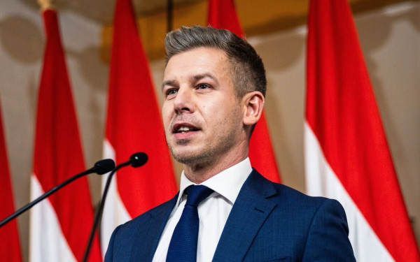 Ουγγαρία: «Αποκλείεται» η ένταξη στην ΕΕ μιας χώρας σε εμπόλεμη κατάσταση, λέει για την Ουκρανία ο Μαγιάρ