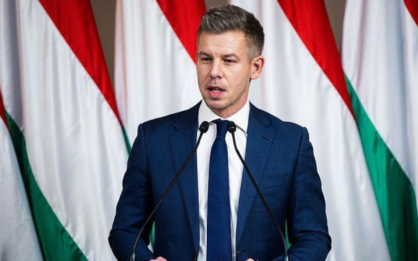 Ουγγαρία: Ο Πέτερ Μαγιάρ δεσμεύεται η χώρα να κάνει δημοκρατική στροφή