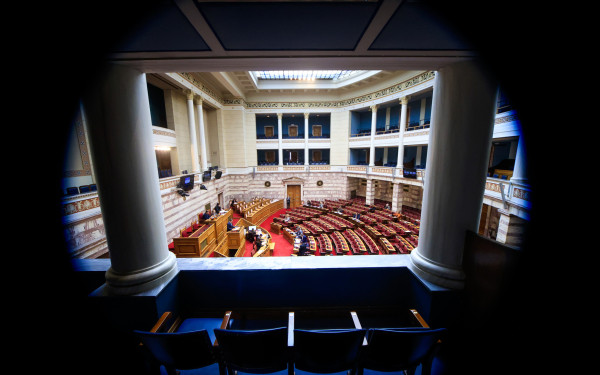 Σε ετοιμότητα οι κομματικοί μηχανισμοί- Εξελίξεις και σενάρια επιταχύνουν τις διεργασίες