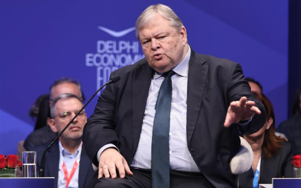 Σφοδρή επίθεση Βενιζέλου στην κυβέρνηση από τους Δελφούς - «Η εκδίκηση της γυφτιάς»