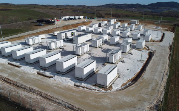 Χαλκιδική: Σε λειτουργία η μονάδα αποθήκευσης ενέργειας «Θεμέλιο» της Principia