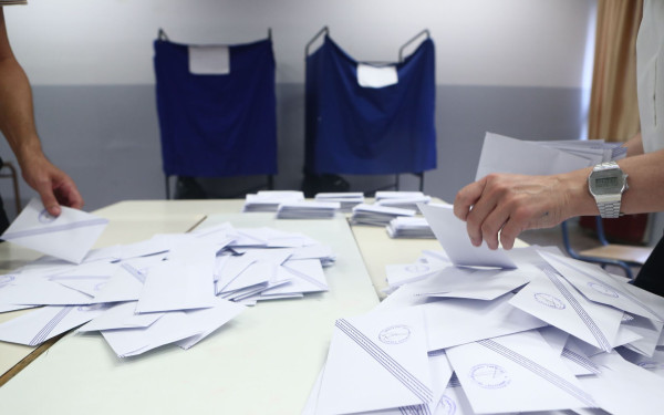 Συμπληρώνονται οι λίστες του ΠΑΣΟΚ και της ΕΛΑΣ στην Κεντρική Μακεδονία ενόψει εκλογών