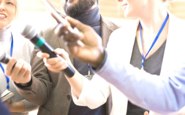 Έκθεση για το Κράτος Δικαίου: Πιέσεις σε δημοσιογράφους και ρωγμές στη δημοκρατία της ΕΕ