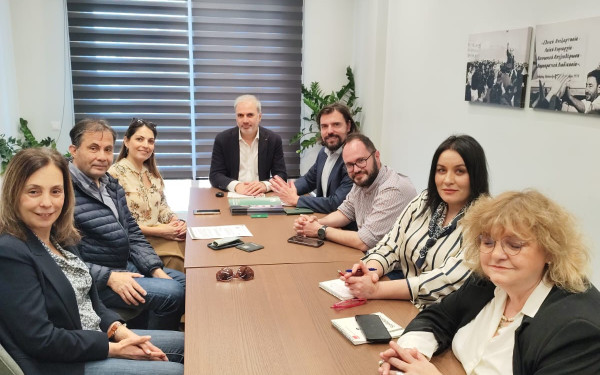 Στο γραφείο Ανδρουλάκη στη Θεσσαλονίκη οι πάσχοντες από θαλασσαιμία