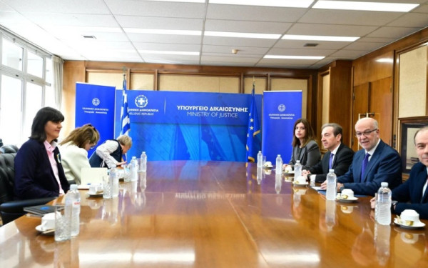 Συνάντηση Κοβέσι με Φλωρίδη: Τι συζητήθηκε για ΟΠΕΚΕΠΕ και Ευρωπαϊκή Εισαγγελία