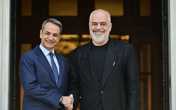 Έντι Ράμα: «Είμαστε πολύ πρόθυμοι να ολοκληρώσουμε ό,τι έχουμε συμφωνήσει μαζί» - Συνάντηση με Μητσοτάκη