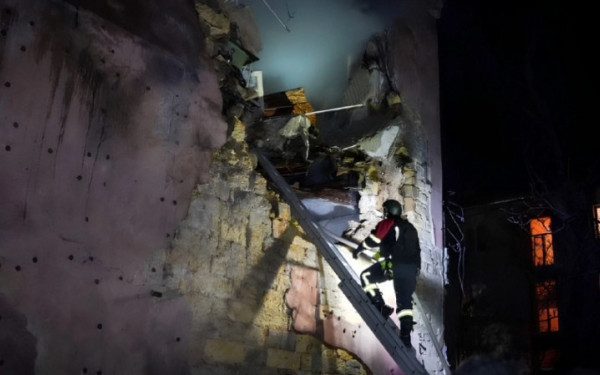 Ουκρανία: Φονικά πλήγματα στην Οδησσό από ρωσικές δυνάμεις - Δύο νεκροί και 14 τραυματίες (βίντεο)