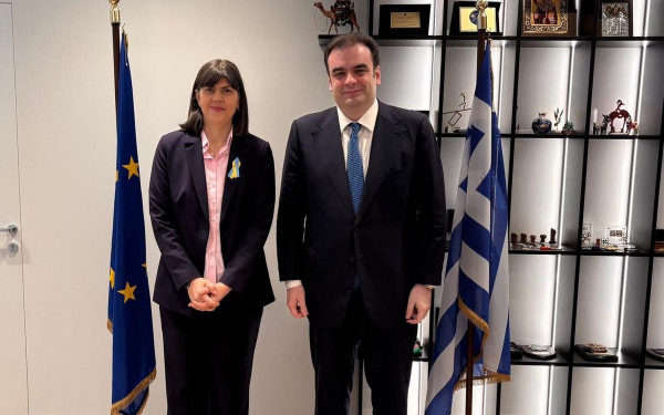 Συνάντηση Πιερρακάκη - Κοβέσι: Ταχεία πρόοδος στον εκσυγχρονισμό των τελωνείων