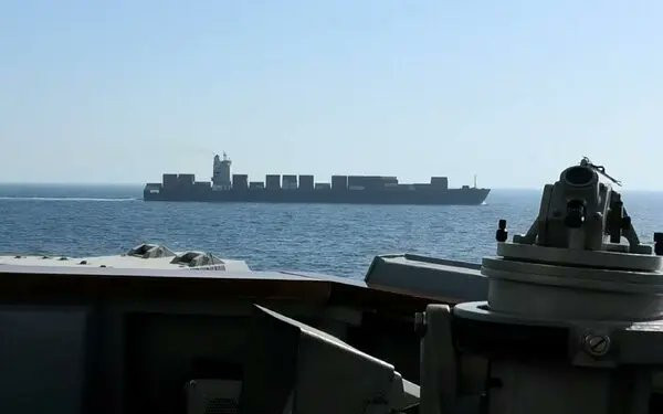 ΗΠΑ: Το Ιρανικό πλοίο που καταλήφθηκε πιθανόν μετέφερε είδη που μπορούν να χρησιμοποιηθούν από τις ένοπλες δυνάμεις