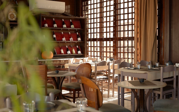 Qualité de vie café-bistro: Γεύσεις που ισορροπούν ανάμεσα σε θάλασσα και στεριά