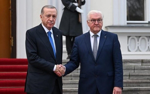 Μεσανατολικό και Ουκρανία στο επίκεντρο επικοινωνίας Ερντογάν-Σταϊνμάιερ