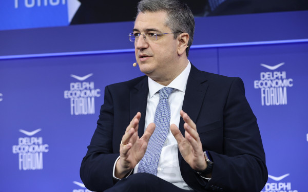 Απ. Τζιτζικώστας: Τα αεροπορικά καύσιμα επαρκούν μέχρι τις αρχές Ιουνίου