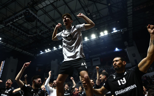 Βόλεϊ: Καθηλωτικός ο ΠΑΟΚ, ισοφάρισε σε 1-1 τον Παναθηναϊκό (βίντεο)
