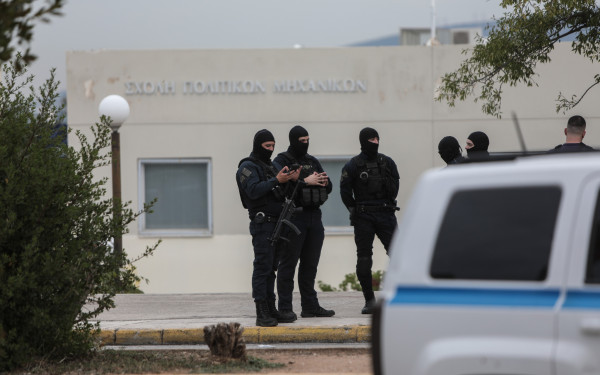 Αναφορές για πυροβολισμούς στις φοιτητικές εστίες του Ζωγράφου