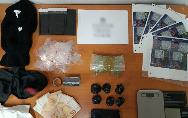 Θεσσαλονίκη: Διακινούσαν ναρκωτικά μέσω social media και QR codes - Συνελήφθησαν δύο νεαροί