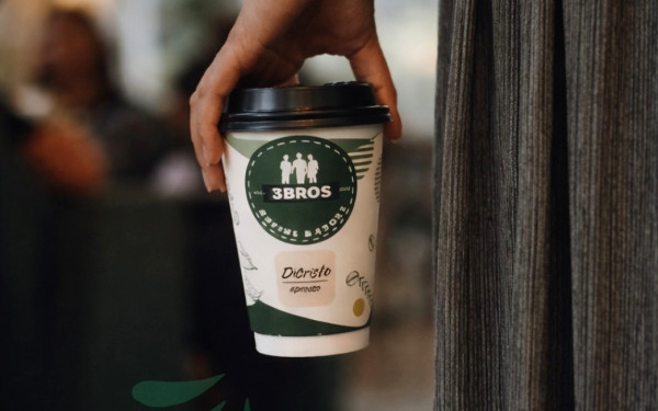 3BROS - Coffee & Store: Το στέκι που έγινε σημείο αναφοράς στους Αμπελόκηπους