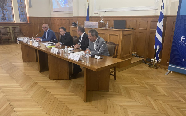 Θόδωρος Πελαγίδης από τη Θεσσαλονίκη:  «Αλλάζει δέρμα ο καπιταλισμός, κυρίαρχη η Κίνα»